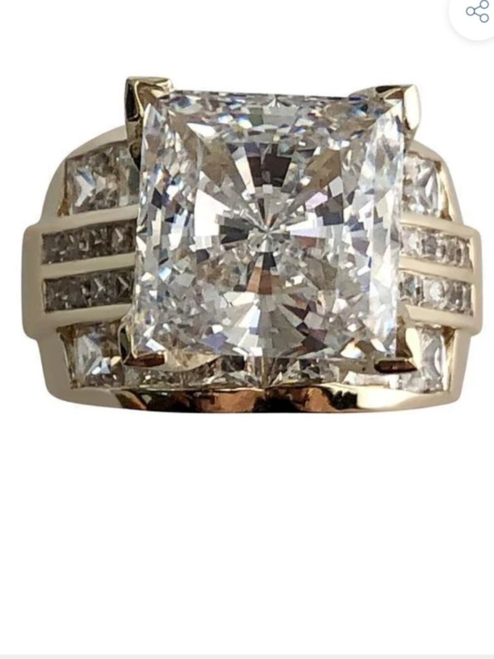 CHIC JEWELRY PRINCESS CUT 6 CARAT 14KT GOLD RING SIZE 8 RING IS SIZABLE